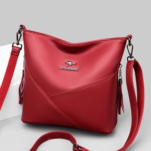 HBP DESIGNE BAG KVINNA BAG 2024 NY SPLICING Women Bag Korean version av Atmospheric Tassel Mother Bag Tidal Bucket Bag