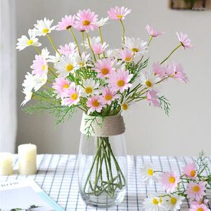 Decorative Flowers Wholesale Simulated Daisy 5-head Dutch Chrysanthemum Cosmos Wedding Home Pography Decoration Props Flower Chamomile