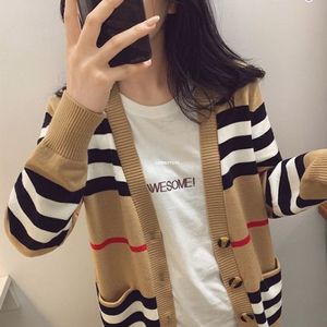 Designer Boys Girls Stripe Cardigan Fashion Kids V-neck Knitted Long Sleeve Outwear Mother and Daughter Sweater Tops A3799