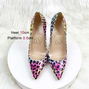 Klänningskor 2023 Ny färgglada Leopard Print High Heels 10 cm Womens Party Pumps Fashion Pointed Toe Career Single Wedding Stilettost5B3 H240321