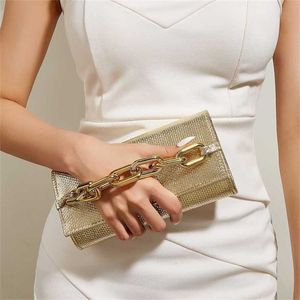 Snygga axelväskor Middagspåse Designer Handväskor Tote Chain Handbag Gold Silver Hard Shell Womens 240311