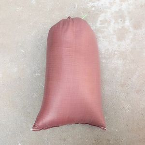 Hartstoff Perlit zur Isolierung von Sandpaddeln an Innenwänden von Baustellen