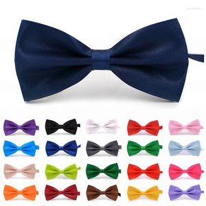 Bow Ties klasyczny krawat męski Regulowany motyl krawat Mashtie Solid Bowtie for Man Wedding Party Cravate Bowknot Neck Hurtowa