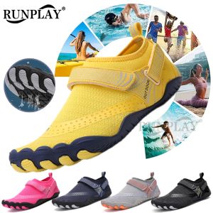 Scarpe scarpe d'acqua unisex sandali da nuoto a piedi nudi da bagno all'aperto scarpe aqua di drenaggio asciutto sneaker per guadare per il surf da pesca ad immersioni