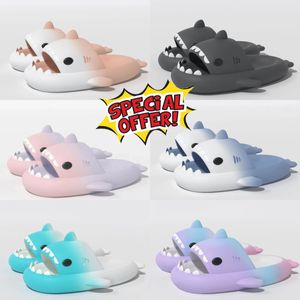 2024 Toppkvalitet Shoessandal Summer Shark Slippers Shark Slides Thick Soled Shoes Kids Flat Sandals Gradient Flip Flops GAI LOW PRIS EUR36-45