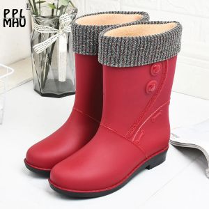 Stiefel rote Mittelkalte warm warm plüschige Regenstiefel Korean Slipon Wearresistant Women Arbeit Stiefel