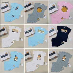 Luksusowe Toddler Jumpsuits Multi kolor Opcjonalny nowonarodzony rozmiar Bodysuit 73-110 Niemowlę Letnie T-shirt Zestaw krótkiego rękawy i krótkie krótkie krótkie