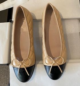 Franska balettlägenheter pumpar Paris lyxiga kvinnors designer svarta skor loafers quiltade läder ballerina rund tå kvinnor klänningskor zapatos balett sandal med låda