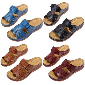 Sıradan Kadın Ayakkabıları Yürüyen 110 Düz Terlik Açık Ayak Parmağı Vintage Kama Sandalları Moda Platformu Seyahat Seaside için Slip Anti-Slip Sole 55134