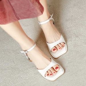 Slippers College Style Summer Summer French Square Toe One Word Women Shoes Strap Sandals High Heel Peep Solid Roman Mid H240325