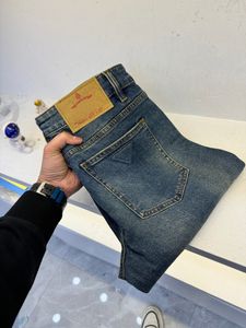 2024 Son Highend Mens Jeans Yüksek Kaliteli Konforlu Pamuklu Malzeme Kalem Kotu Top Marka Lüks Tasarımcı Kot