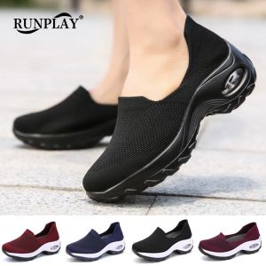 Schuhe Frauen Tennisschuhe atmungsaktiv 5 cm Höhe Erhöhen Sie Sport Sneakers Luftkissen weibliche Walking -Socken Schuhe Dicke Bodenplattformen