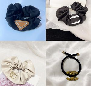 Famous Designer Inverted Triangle Hair Rubber Bands Brand Women Letter Hairpin Hoop Knot Hair Headband Fashion Girls Ponytail Holder Hair Accessories