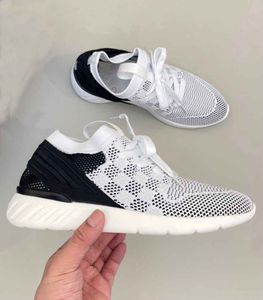 Najwyższej jakości mężczyźni swobodni biegacz buty sportowe Man Knit Fabric VNR Low Top Shesh Treakers Dailywear Eu38-46