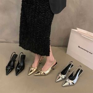 Top Sandles Heels Fransız Stil Ünlü Siyah High Heel Kadın Stiletto Sandalet Kadın Ayakkabıları Yaz Sivri Gümüş Single 240228