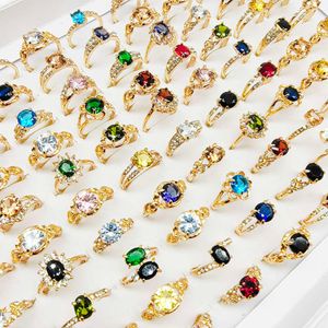 20 teile/los Schmuck Fabrik Großhandel Neue Große Zirkon Strass Finger Ringe für Frauen Mix Stil Hochzeit Dekorieren Mädchen Party geschenke