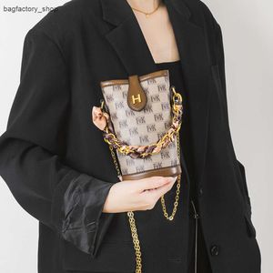 Promozione Designer di marca Sconto del 50% Borse da donna Borsa a catena alla moda Secchiello con texture leggera e di lusso