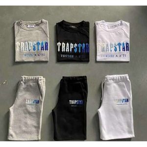 2024 Trapstar Uomo Pantaloncini e T-shirt Set Tute Designer Coppie Asciugamano Ricamo Lettera Uomo Donna Girocollo Trap Star Felpa Tute kgio668