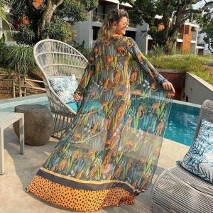 Gute elastische Mesh Bikini Drape Garn Sommer langärmelige Leopardenmuster Schleier sonnenbeständige Badebekleidung Kittel