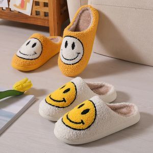 Botlar kadın kürk flip flops gülümseme yüzü kadınlar terlik sevimli karikatür slaytlar sıcak peluş çift ayakkabılar kapalı sonbahar erkekler kabarık flip flops