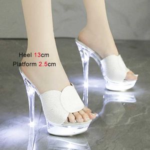 Elbise Ayakkabı Kadın Aydınlık Işık İnce Yüksek Topuklu Modeller Pist terlikleri moda gece kulübü sahne 13 cm yaz kristal sandalet h2403251
