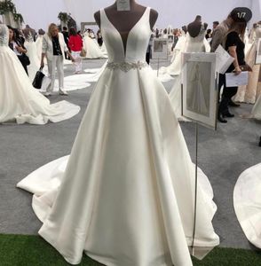 2019 Aline decote profundo qualidade vestido de casamento cetim frisado cinto marfim branco 1 metro trian vestido de noiva plissado vestido de casamento2869395