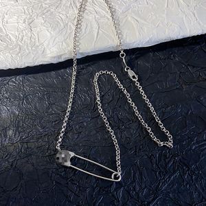 Unisex Designer Pendant Necklace Pin Cross Necklace Silver Light Luxury Paper Clip Clavicle Chain