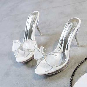 Sapatos de vestido Transparente Mulheres Diamante Bowknot Chinelos Clear High Heeled 9.5cm Crystal Mules PVC Jelly Open Toe Shoe H2403283