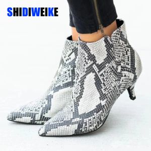 Stövlar Autumn Women's Ankle Boots Leopard Kvinna Zip Point Toe Woman Snakesskin Stilettos Plus Size Sexiga damer Suede Female Shoes