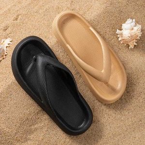 Tofflor mode tjock plattform flip flops kvinna strand sandaler mjuka vintage antislippar utomhus sommar eva män glider H240325