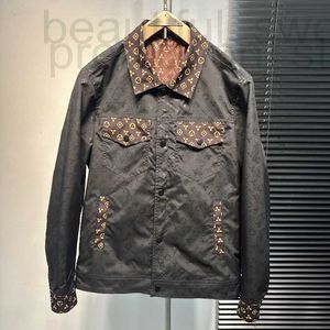 남자 재킷 디자이너 2024 봄 겨울 재킷 남자 캐주얼 대형 인쇄 코트 얇은 패션 브랜드 남성 코트 코트 P6M4 E68Q를위한 새로운 패턴 플록 킹 재킷