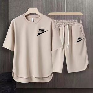 Mens Designers Tracksuit Set Running Fashion Men Tracksuits Slim Clothing Track Kit Casual Sports Short Sleeve Suit Size M-3XL
