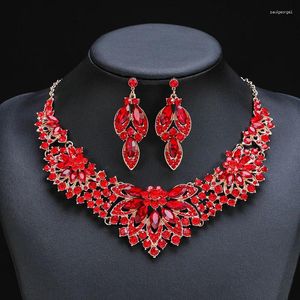 Necklace Earrings Set Vintage Of Leaves Flowers Exaggerate Luxury Jewelry Style Accessories Gif