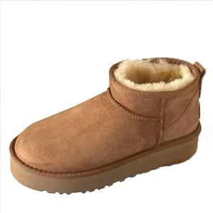 Klassisk Ultra Mini Platform Boot Women Snow Boots fårskinn Kort casual Keep Warm Boots med kortväska Vacker gåva 005