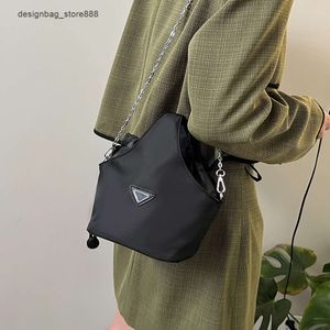 Wholesale Retail Brand Fashion Handbags Home Basket Bag One Shoulder Cross Portable Chain Baokendou Same Style Hobo Parachute Cloth Bag for Women