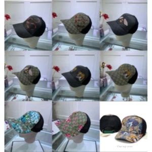 Cucci Designers Mens Baseball Caps Brand Tiger Head Hats Hafted Bone Men Men Women Sun Hat 710