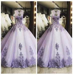 فستان جديد من Lilac Quinceanera ball فساتين الوهم الدانتيل Appliqus tulle Hollow Back Plockeless الطابق الطول حفلة Prom Evening1685375