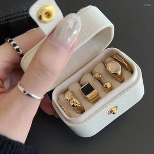 Astucci per gioielli Mini scatola di immagazzinaggio portatile Viaggio semplice anello in pelle collana orecchini display piccola confezione 6,5 4 5 cm