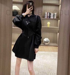 Basic & Casual Dresses designer Designer Triangle High Quality Dress Women's Coats Fashion Metal Button Pleated Skirt + Letter Belt 08N8