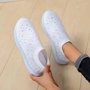 Sapatos femininos casuais 164 2024 moda strass boca rasa correndo malha respirável esportes sólido 17738