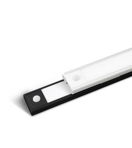 Luce ultrasottile per armadio ricaricabile tramite USB per la casa 23 cm 40 cm Sensore di movimento PIR wireless LED sotto l'illuminazione dell'armadio228S275258045