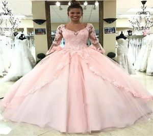 Designer Long Sleeves Ball Gown Quinceanera Dresses Train Lace Appliques Beads Tulle Princess Birthday Party Gowns Sweet 16 Dress 3669028