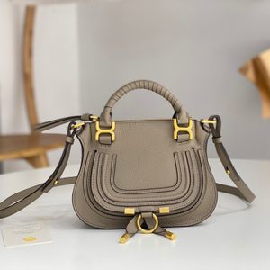 크로스 바디 가죽 여성 마르시아 디자이너 꼰 토트 가방 세련된 어깨 지갑 가죽 토트 백으로 여러 가지 색상과 크기 P760