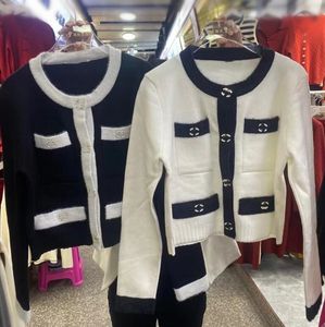 Kvinnors tröjor Knitwear Women Luxury Brand CC Designer Sweaters Tops