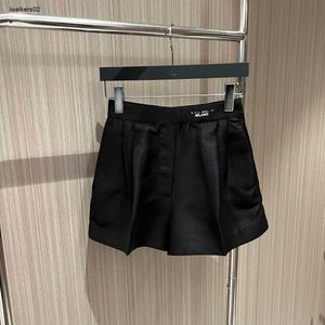 Brand Shorts Designer Pants Kobiety Szorty Sprężyn Women Fashion Logo Paliw Slim Short Pants Elegancki marca 16 marca