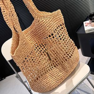 Plaj Straw Bag Dokuma Tote Çanta Yaz Lafite Dokuma Alışveriş Çantası Tasarımcısı Çanta Hafta Sonu Tatil Seyahat Çantası Büyük Metal Mektup Out Omuz Çantaları