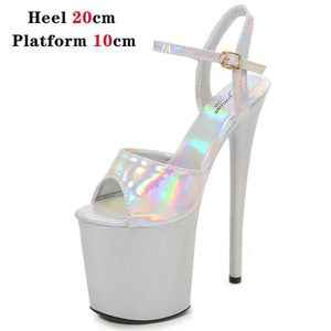 Klänningskor 2023 NYA LASER LIGHT PATENT LÄDER SANDALS FÖR KVINNA PLATFORM HÖG HEALLS STAG SHOW 15 17 20 CM OPEN TOE STRIPPER H2403213E9O