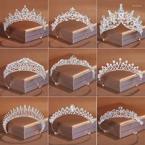 Hair Clips Itacazzo Bridal Headwear Crown Silver Colour Classic Tiaras Suitable For Women's Wedding Girls' Birthday Party