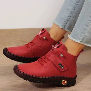 Botas de inverno botas ortopédicas para mulheres outono de outono sapatos de couro com pele vermelha mocassins woman bootas de tornozelo mamãe tênis de pelúcia sapato