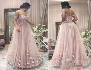 2019 Ny ankomst Dusky Pink Prom klär en linje från axelspetsapplikationer Tulle golvlängd billig hemkande festklänning kväll3355963